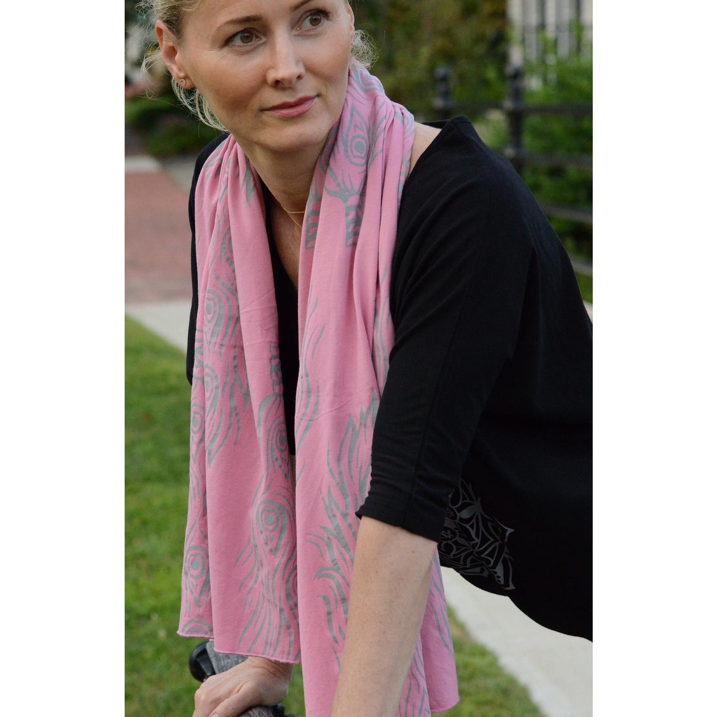 Pink peacock feather scarf - Teeminder