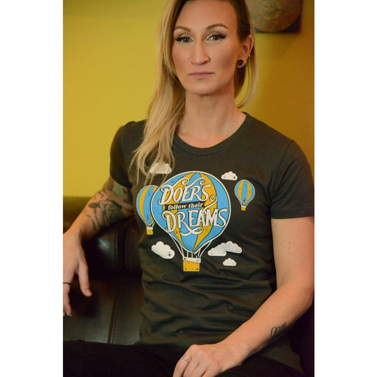 Doers follow their dreams - Women's Organic Cotton T-shirt - Teeminder